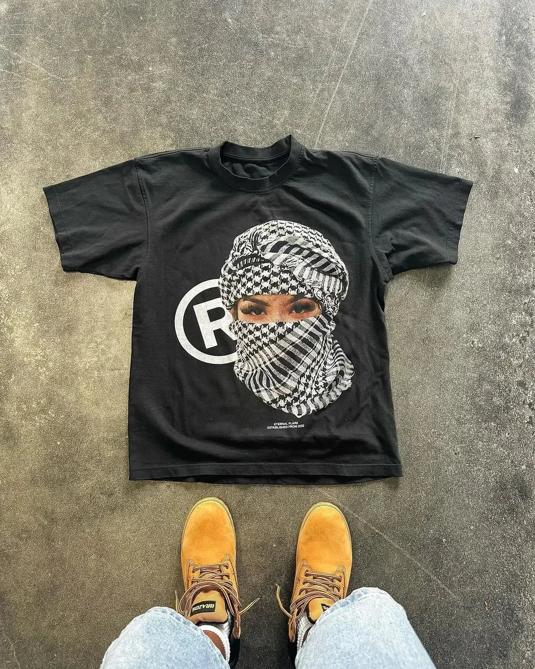 THE R TEE
