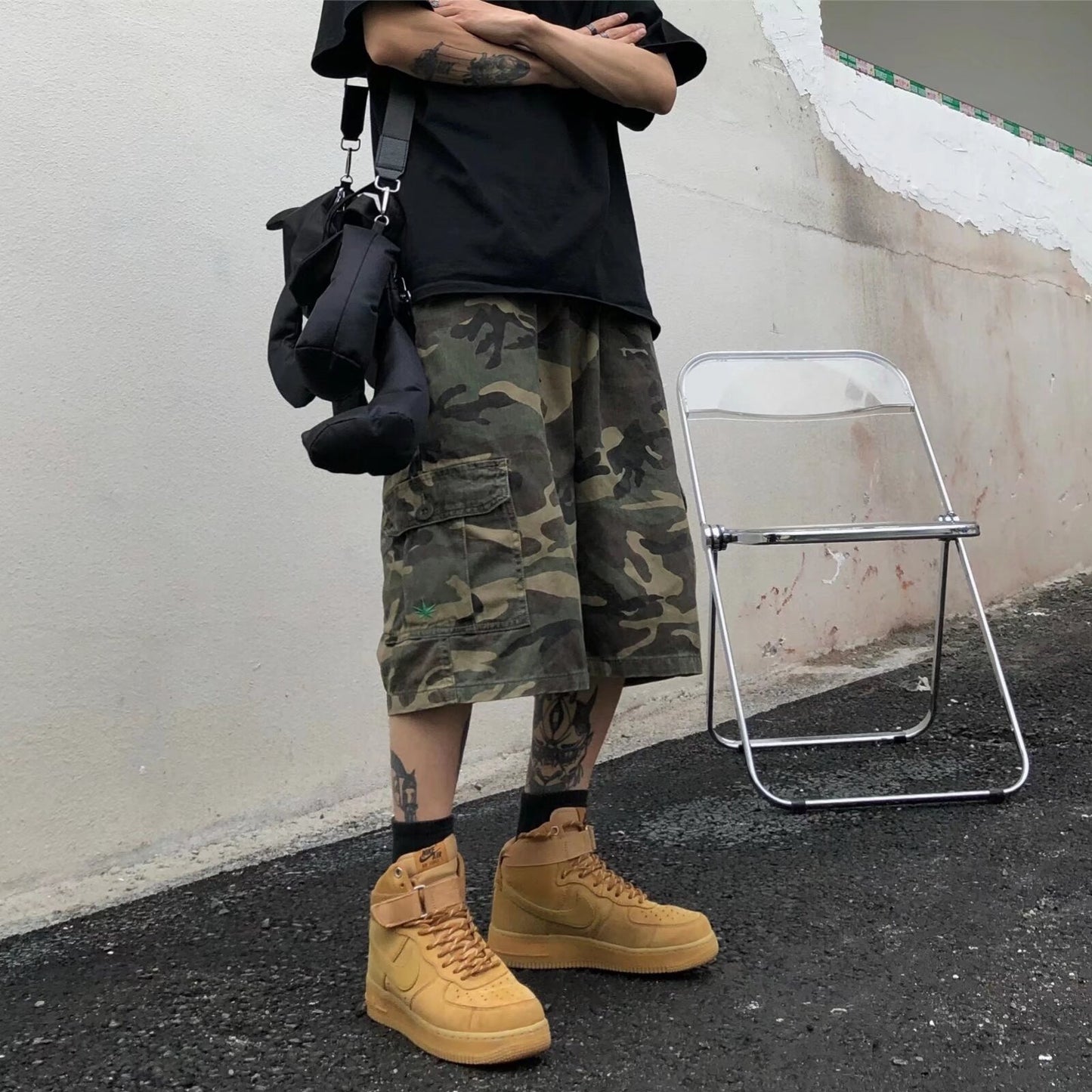 THE CAMO CARGO SHORTS