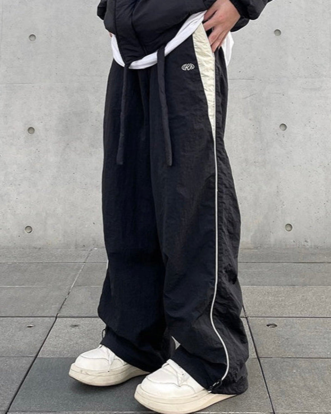 THE NYLON TRACK PANTS