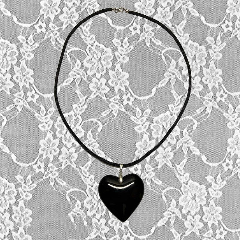 THE GLASS HEART PENDANT