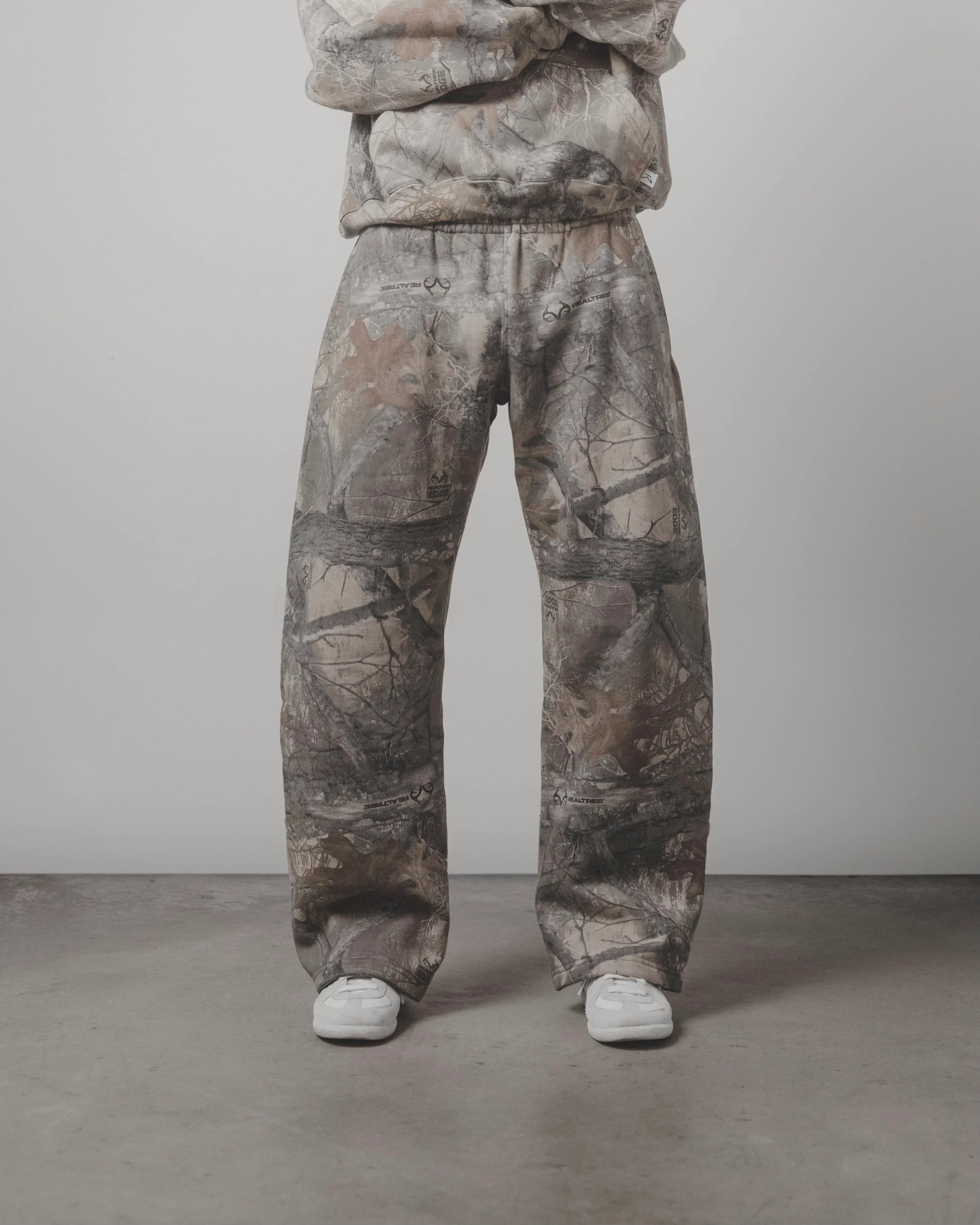 THE CAMO SWEATS