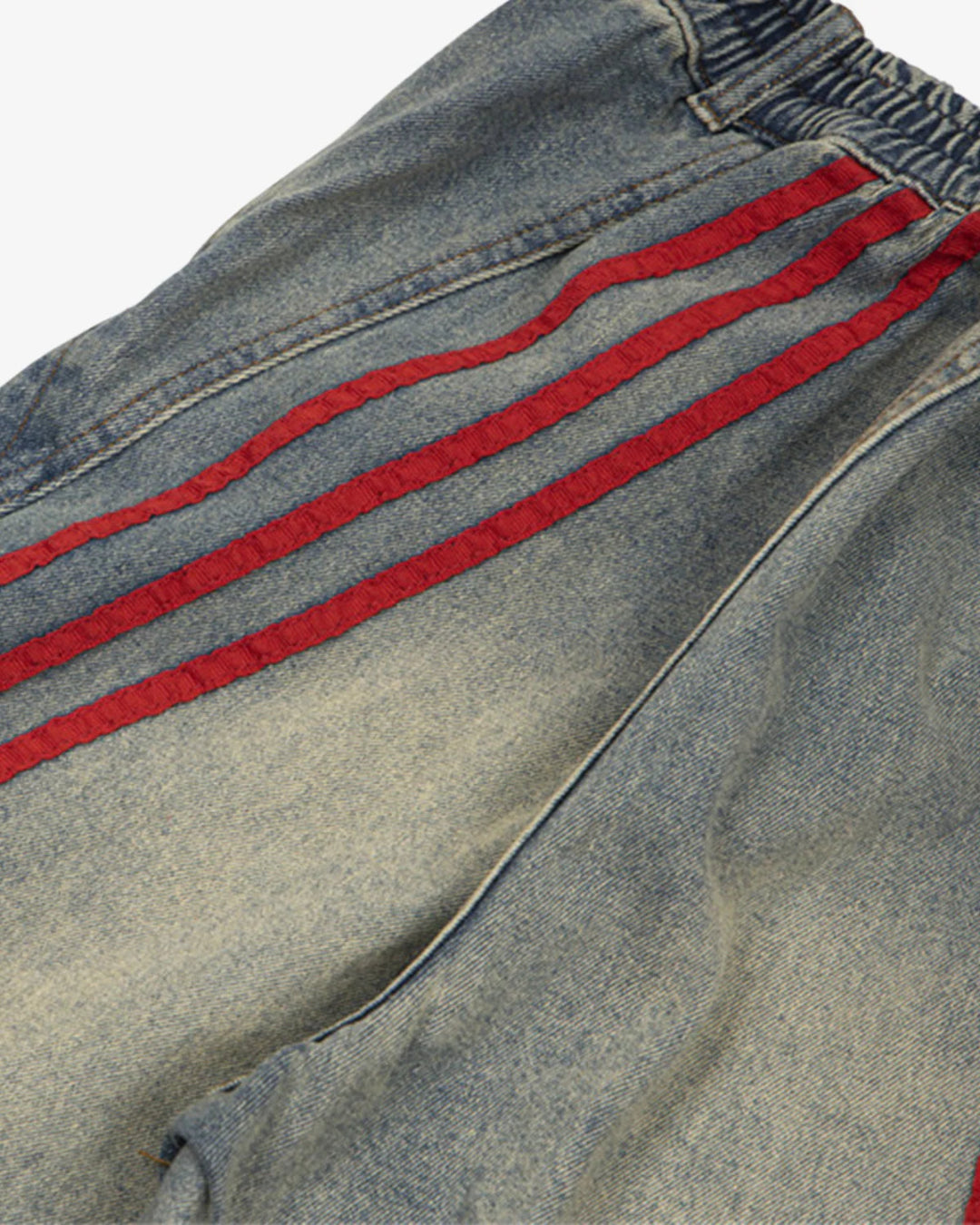 THE RED STRIPE DENIM