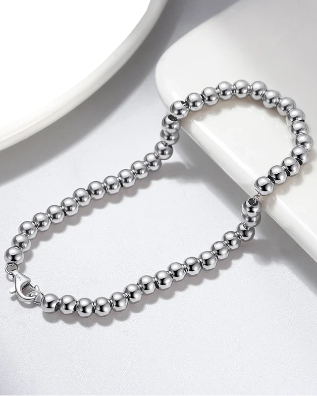THE SILVER BEAD BRACELET