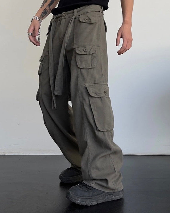 THE CARGO TROUSERS