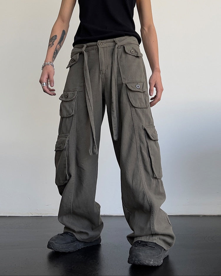 THE CARGO TROUSERS